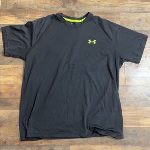 Men’s Under Armour Shirt